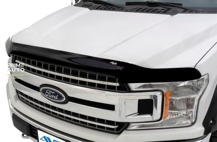 Deflektor maski Ford F-250 2023-2025 Bugflector II ciemny-dym AVS 25235