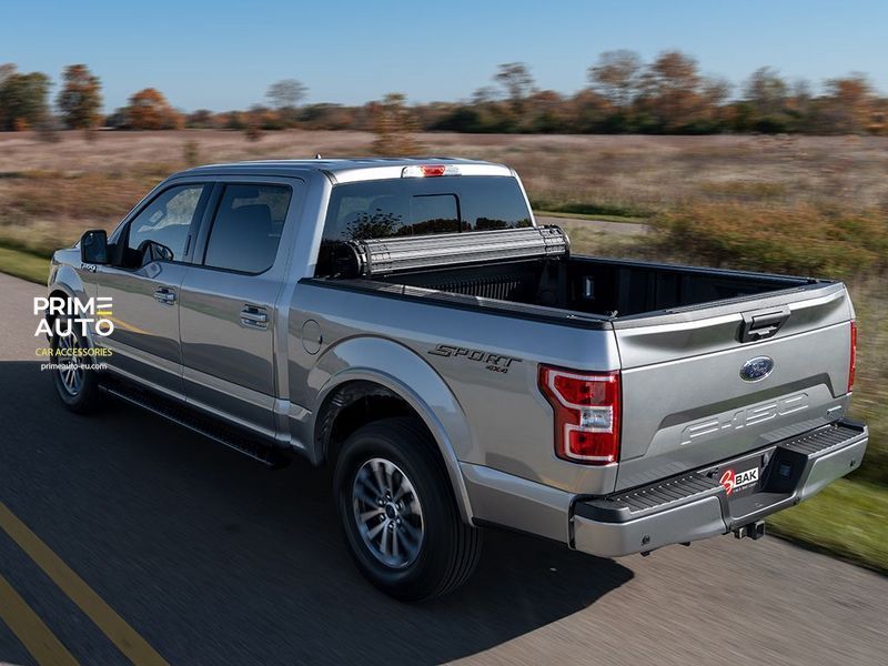 Capacul portbagajulu roll-up Revolver X4s Chevrolet Silverado 1500 2019-2025 BAK 80130