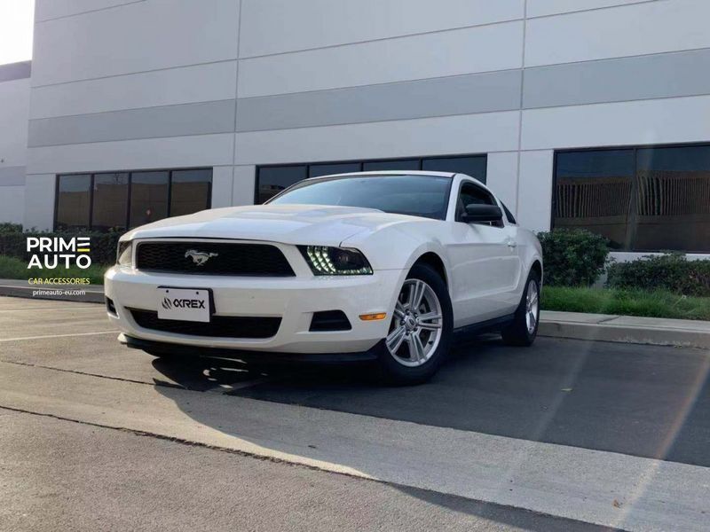 Lampy przednie Ford Mustang 2010-2014 LED LUXX seria węgiel-czarny AlphaRex 880118