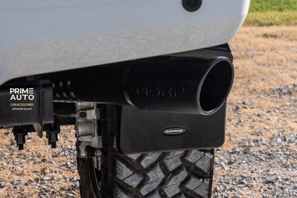 Mudguards Toyota Tundra 2014-2021 fender flares smooth BLACK Bushwacker MUD-30040