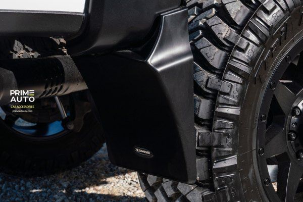 Mudguards Toyota Tundra 2014-2021 fender flares smooth BLACK Bushwacker MUD-30040