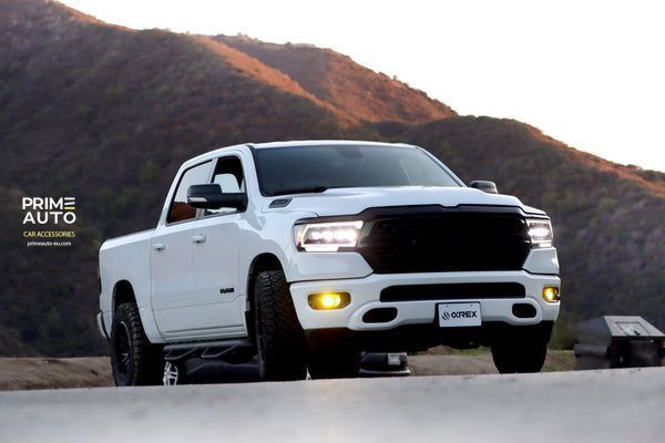 Lampy przednie Ram 1500 2019- 2025 LUXX-Series Alpha-Black AlphaRex 880575