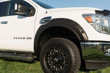 Poszerzenia nadkoli Nissan Titan 2017 - 2025 Bolt-On Style matowy EGR 796014