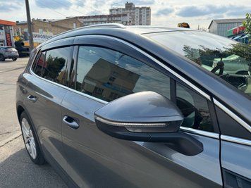 Owiewki do szyb samochodowych num 4 szt z chromowaną odlewanie Skoda Elroq 2025+ Wellvisors 3-847VW022