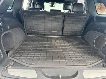 Mat do bagażnika czarny na oparciach siedzeń 3D High Performance Jeep Grand Cherokee 2011 - 2022 czarny WeatherTech 401502IM