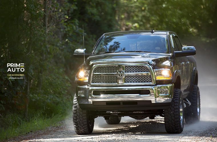 Deflektor maski chromowane Toyota Tacoma 2016 - 2025 AVS 680681