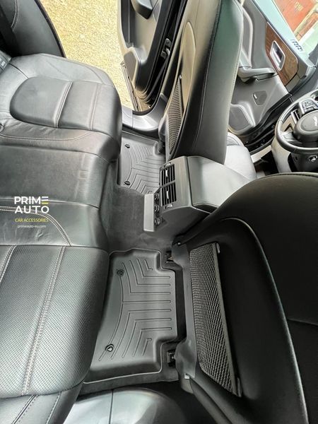 Килими автомобільні 3D Лайнери 2й ряд Land Rover Velar 2021 + чорний WeatherTech 449632 449632. фото