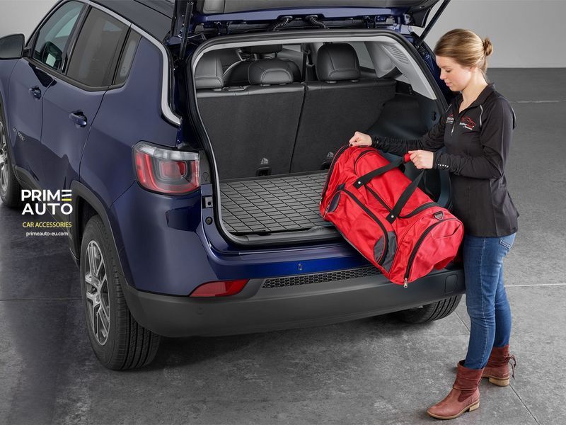 Folia protejează &icirc;mpotriva zg&acirc;rieturilor BMW i5 2024 WeatherTech SP0710