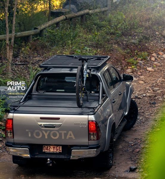 Capac pliabil pentru camionetă RollTrac Toyota Hilux 2015 + RTM-HILUX-15 EGR Europe