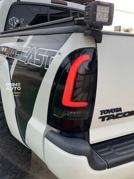 Задние фонари Toyota Tacoma 2005-2015 LED PRO серия углево-черные AlphaRex 680030 680030 фото