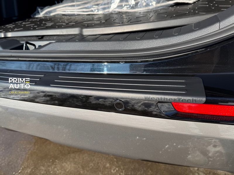Nakładka na tylny zderzak plastikowy Toyota RAV4 2019 - 2024 WeatherTech BP0014