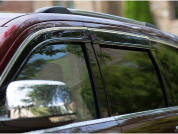 Window Deflectors 4 pcs Set Jeep Grand Cherokee 2022-2025 VENTVISOR LOW PRO With Chrome Trim AVS 794054