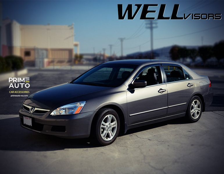 Дефлекторы окон к-т 4 шт с черным хромированным молдингом Honda Accord 2003 - 2007 Sedan Wellvisors 3-847HD016 3-847HD016 фото