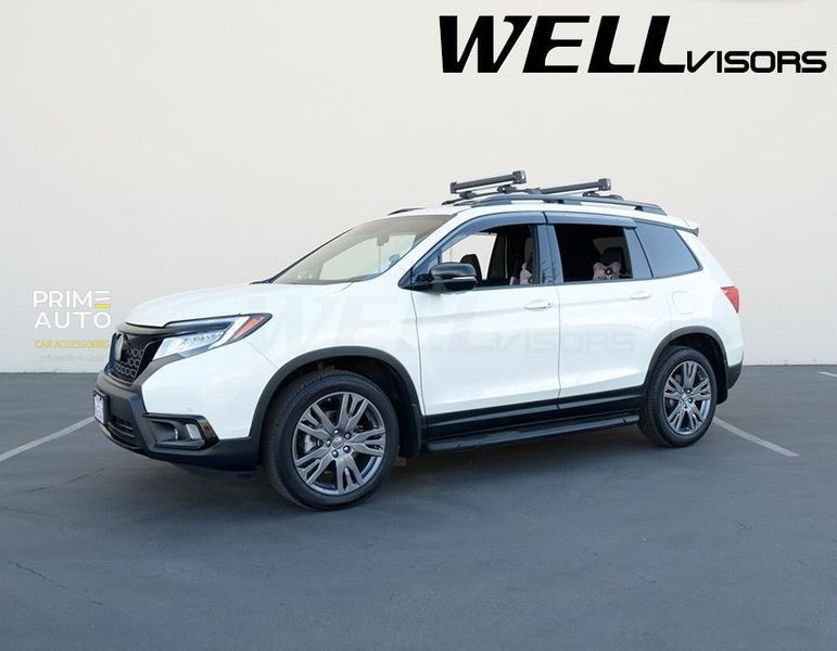 Owiewki do szyb samochodowych num 4 szt z czarna chromowana listwa Honda Passport 2022 - 2025 Wellvisors 3-847HD043