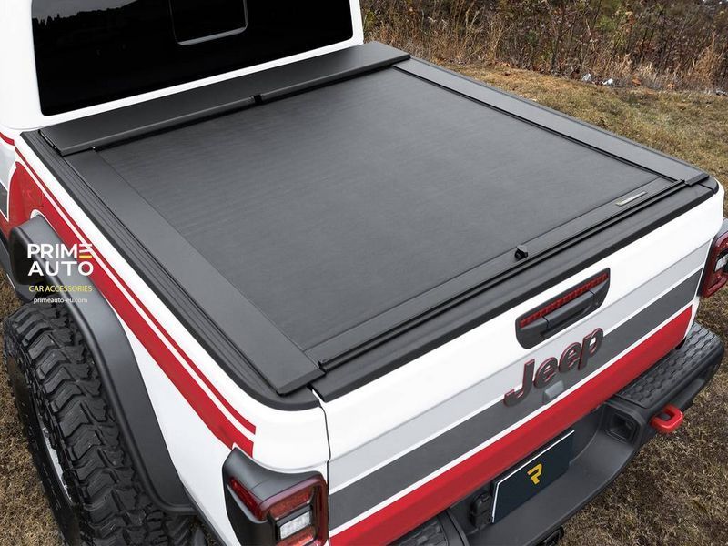 Hard Manual Retractable Tonneau Cover M-Series Ram 1500 TRX 2019-2024 RollnLock LG401M