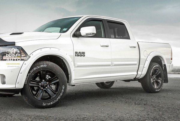 Poszerzenia nadkoli RAM/Dodge Ram 2500 2011 - 2018 Bolt-On Style kolor Bright White EGR 792854-PW7