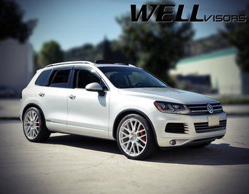 Window Deflectors 4pcs Set with Chrome Trim Volkswagen Touareg 2011-2017 Wellvisors 3-847VW004