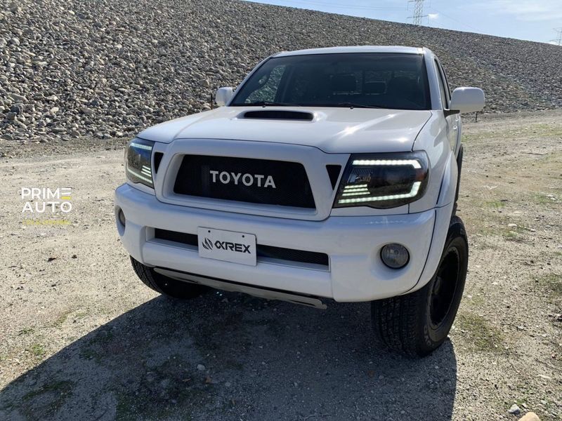 Lampy przednie Toyota Tacoma 2005-2011 PRO seria chrom AlphaRex 880737
