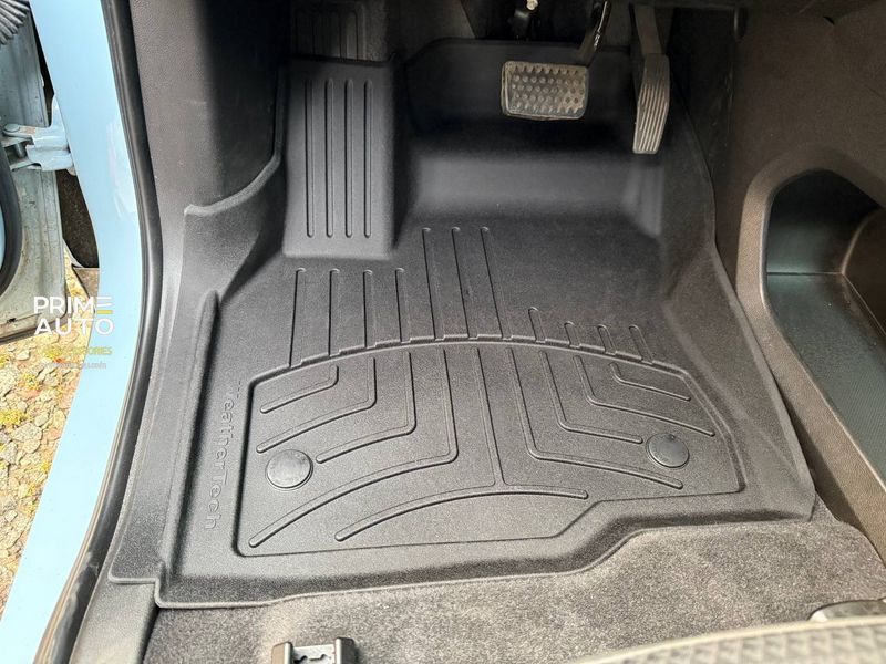 Dywaniki gumowe 3D Liners High Performance prz&oacute;d Chevrolet Bolt EV 2017 - 2023 czarny WeatherTech 4411701IM