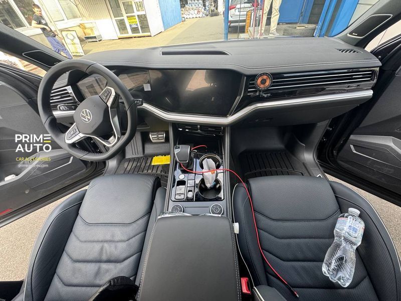 Килими автомобільні 3D Лайнери High Performance передні Volkswagen Touareg 2019 - 2026 чорний WeatherTech 4414881IM 4414881IM фото