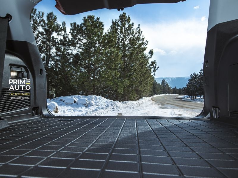 Mat do bagażnika behind 2nd row Cadillac Optiq 2025 czarny WeatherTech 401846