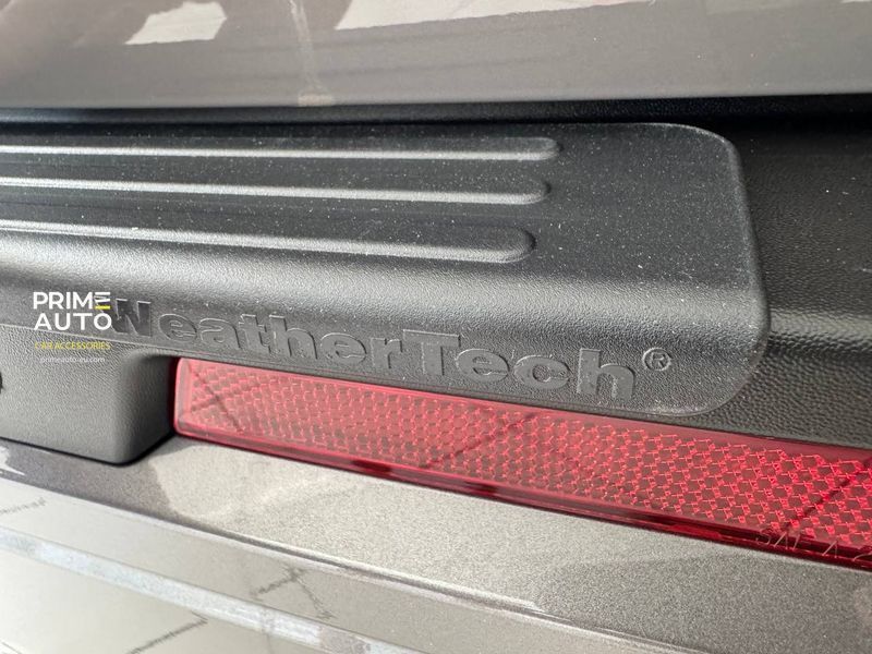 BumperTopper Toyota RAV4/Plug-In Hybrid 2026 + Black WeatherTech BP0197