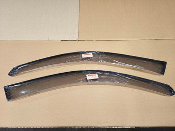 Owiewki do szyb samochodowych prz&oacute;d Toyota Highlander 2008 - 2013 Toyota PZ451-20531-00