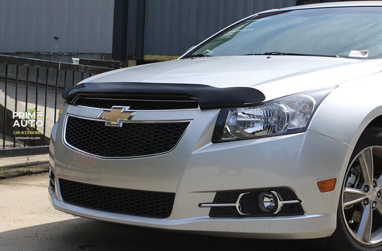 Deflektor maski Carflector ciemny-dym Chevrolet Traverse 2018 - 2025 AVS 20274
