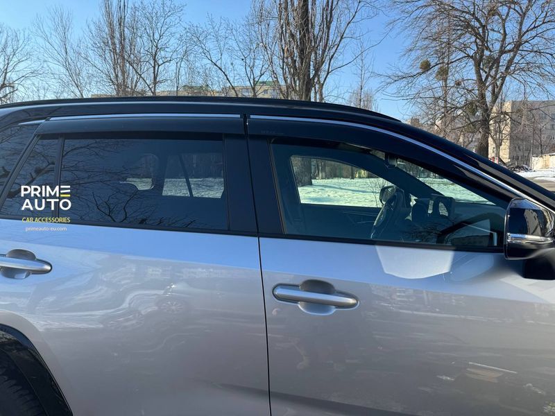 Owiewki do szyb samochodowych num 4 szt z chromowaną odlewanie Toyota RAV4 2019 - 2025 Wellvisors 3-847TY057