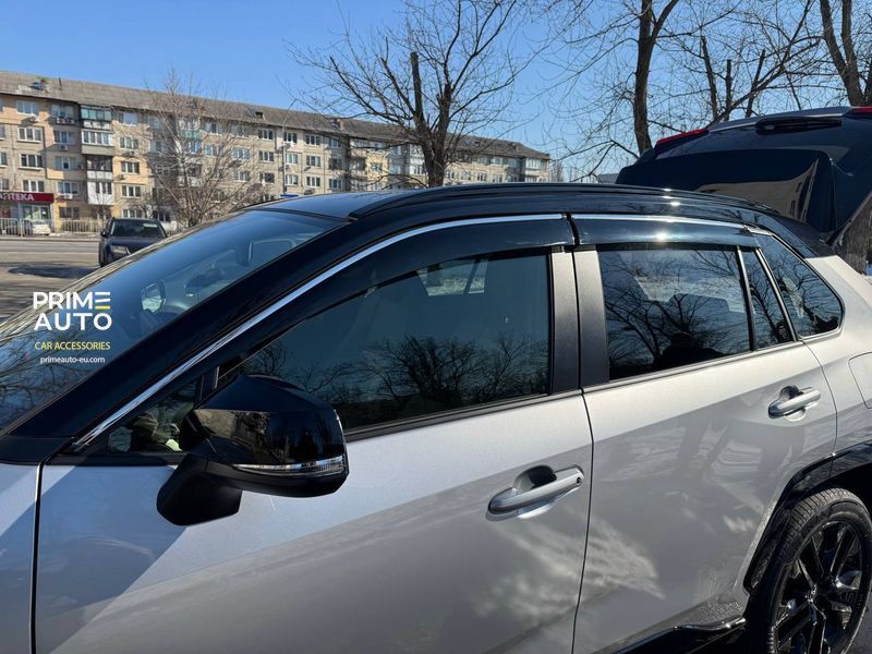 Owiewki do szyb samochodowych num 4 szt z chromowaną odlewanie Toyota RAV4 2019 - 2025 Wellvisors 3-847TY057