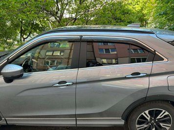 Window Deflectors 4pcs Set with Chrome Trim Mitsubishi Eclipse Cross 2018-2025 Wellvisors 3-847MI014