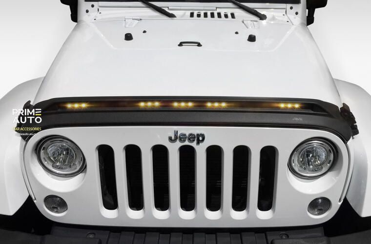 Deflektor maski spoiwo Aeroskin z paskiem LED czarny mata Jeep Wrangler JK 2007 - 2018 AVS 753060