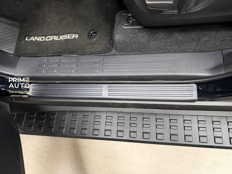 Okładziny na progach 4 szt Toyota Land Cruiser Prado 250 2024 - 2026 WeatherTech ST056K1