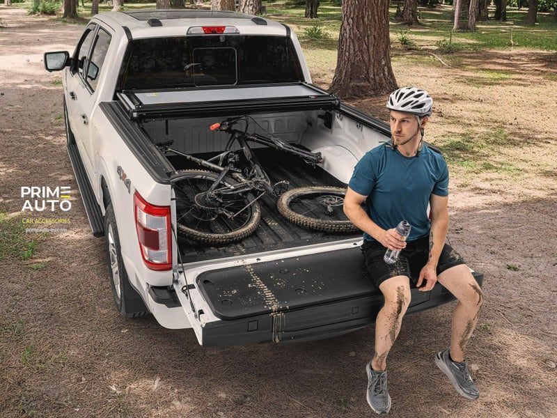 Подушка для задней двери Ram TRX 2019-2024 черный 81TGS03 Weathertech 81TGS03. фото