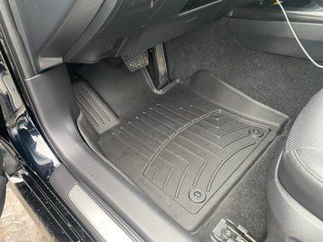 Covorașe cauciuc 3D Liners High Performance faţă Toyota Camry 2025 + negru WeatherTech 4412301IM