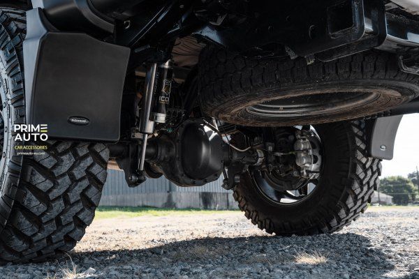 Брызговики задние Toyota Tundra 2014-2021 гладкие BLACK Bushwacker MUD-30040 MUD-30040. фото