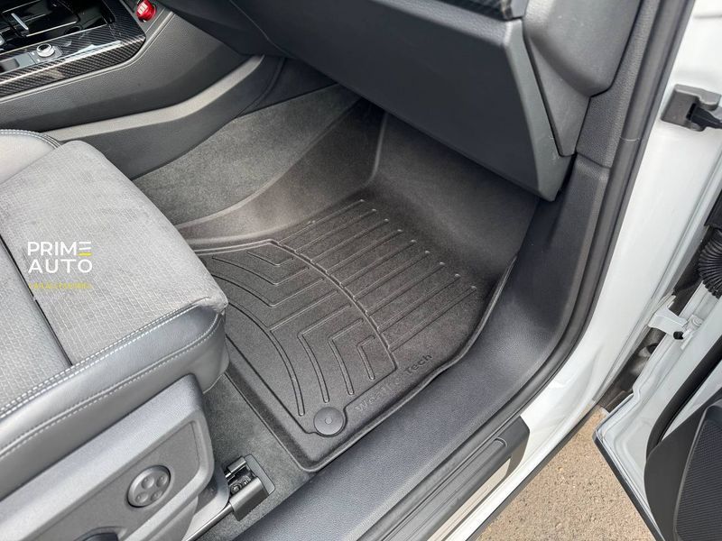 Car Mats 3D Liners High Performance Front Audi Q5/SQ5/Sportback 3rd Gen 2025 + Black WeatherTech 4411461IM