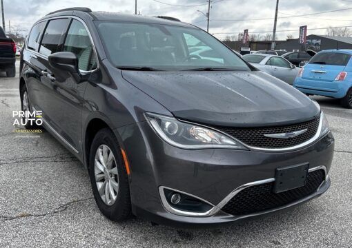 Дефлектор капота Chrysler Pacifica 2017-2020 гладкий FormFit HD6A17 HD6A17 фото